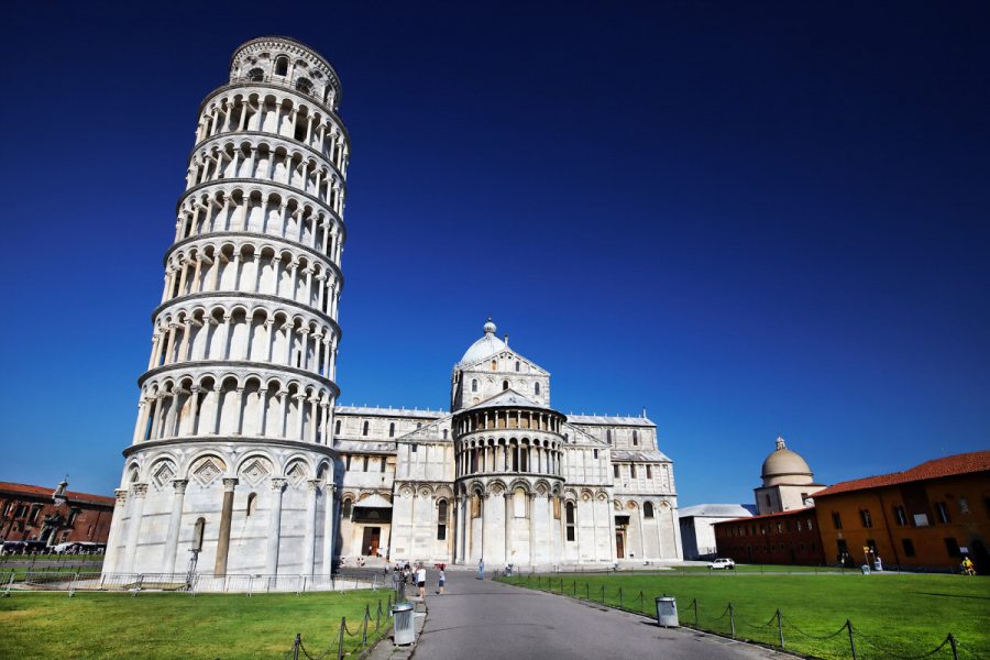 Photo courtesy of: https://www.cyclicx.com/never-miss-these-major-tourist-attractions-in-italy.html